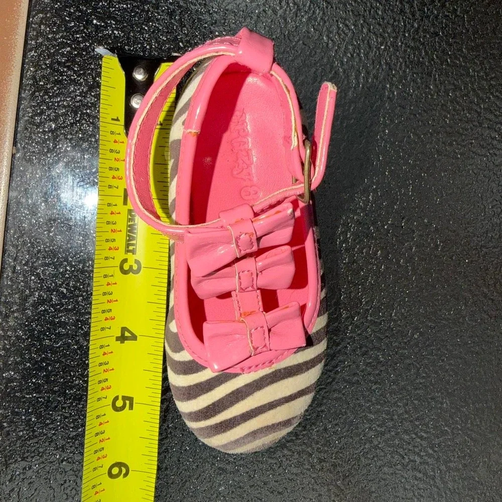 Crazy 8 Zebra Print Mary Jane Flats Toddler Girls Size 8